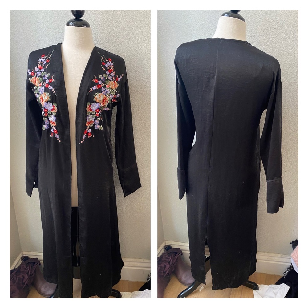 Qed London black silky floral embroidery duster kimono wrap womens S